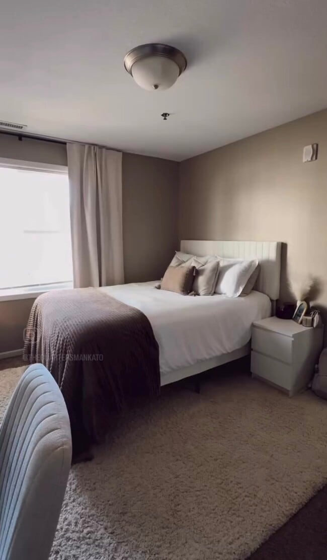 Foto del edificio - 640 Timberwolf Dr