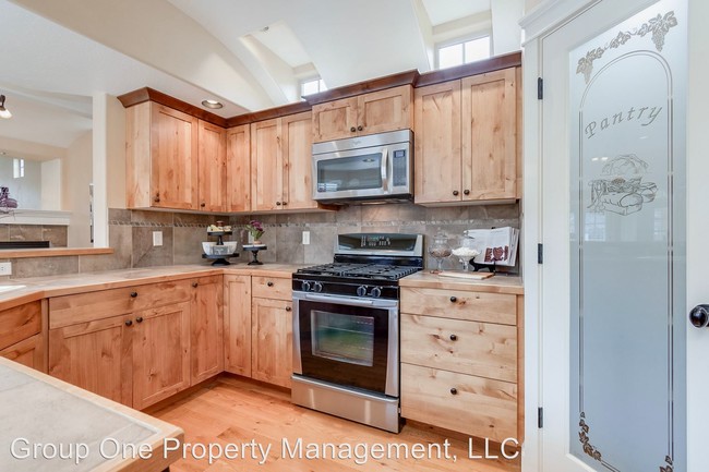 Foto del edificio - 3 br, 3.5 bath House - 4587 N. Mackenzie Lane