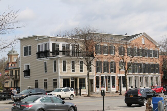 Foto del edificio - Seitz Apartments