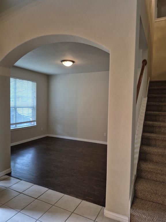 Building Photo - 808 Busleigh Castle Way