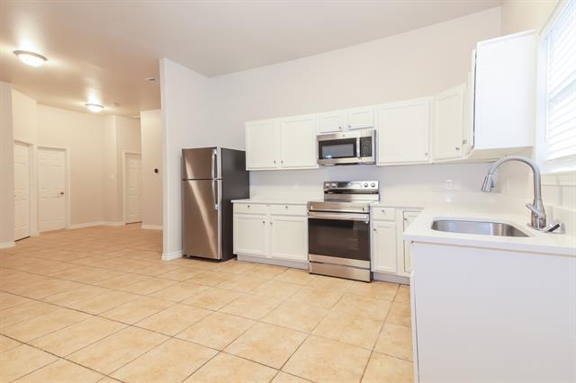 Foto del edificio - 426 Bass Rd