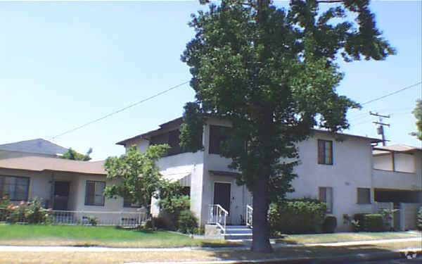 Building Photo - 2227-2233 Hendricks Ave