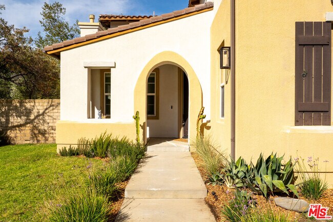 Foto del edificio - 1952 Hazel Nut Ct