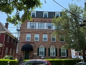 Building Photo - 41 Spring St