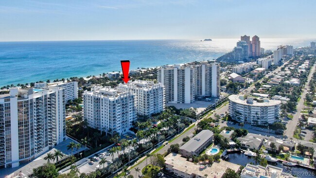 Foto del edificio - 2821 N Ocean Blvd