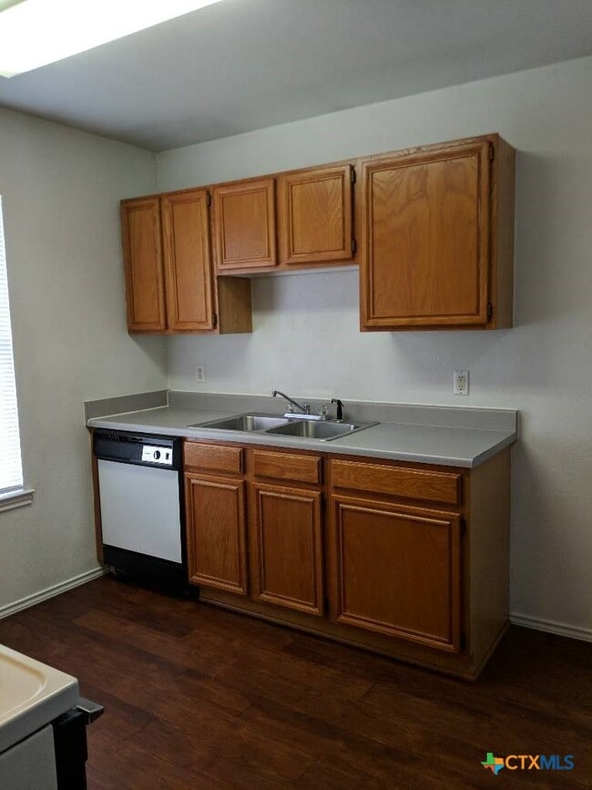 Building Photo - 1114 Horizon Dr