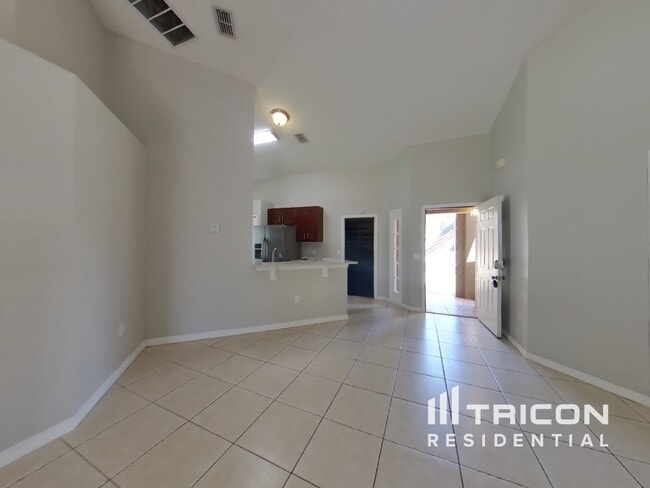 Foto del edificio - 3739 Crossing Creek Blvd