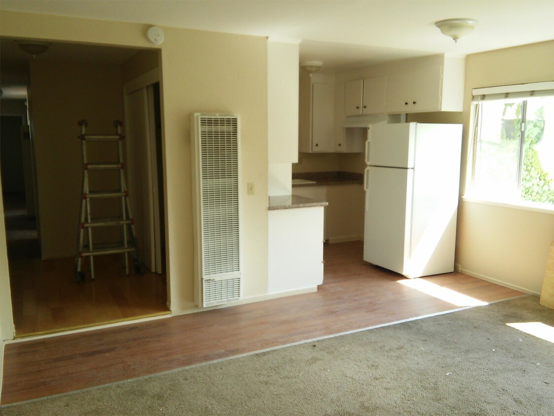 Primary Photo - 2242 Shamrock Dr