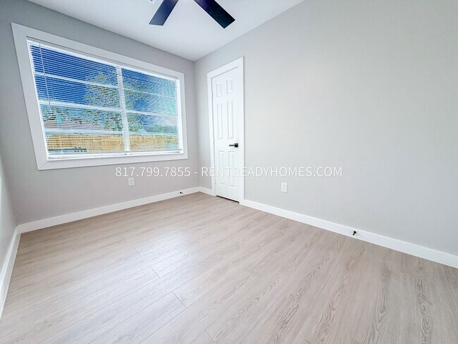 Building Photo - 2418 Kingsdale Dr