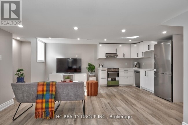 Building Photo - 131 Petgor Path