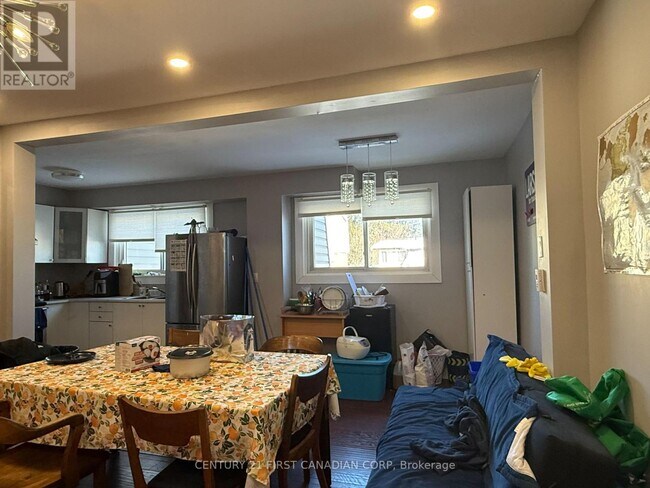 Building Photo - 1460 Limberlost Rd