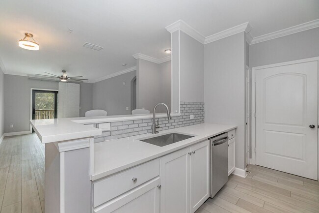 Foto del edificio - Condo in Gated community near Viera shopping, etc.