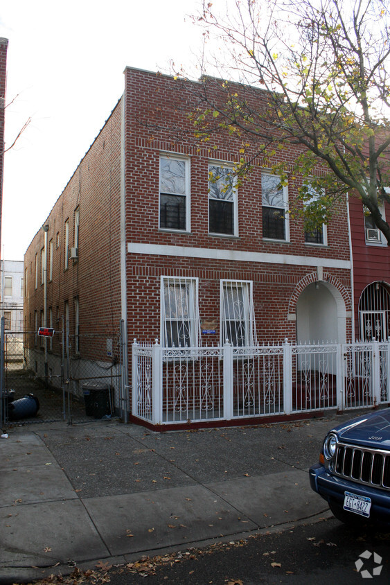 Foto principal - 1122 Metcalf Ave