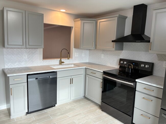 Foto del edificio - 14 Kowal Ct