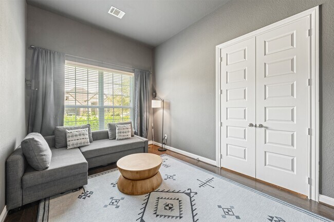 Foto del edificio - 4519 Sterling Heights Ln