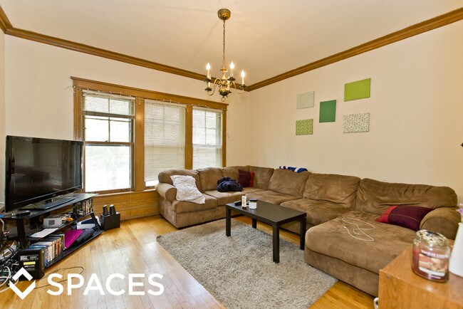 Foto del edificio - 3761 N Lakewood Ave
