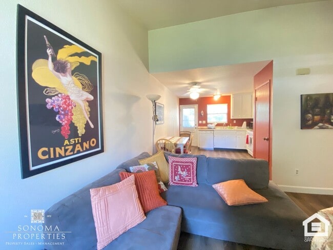 Foto del edificio - Furnished 2bd/2ba Condo!