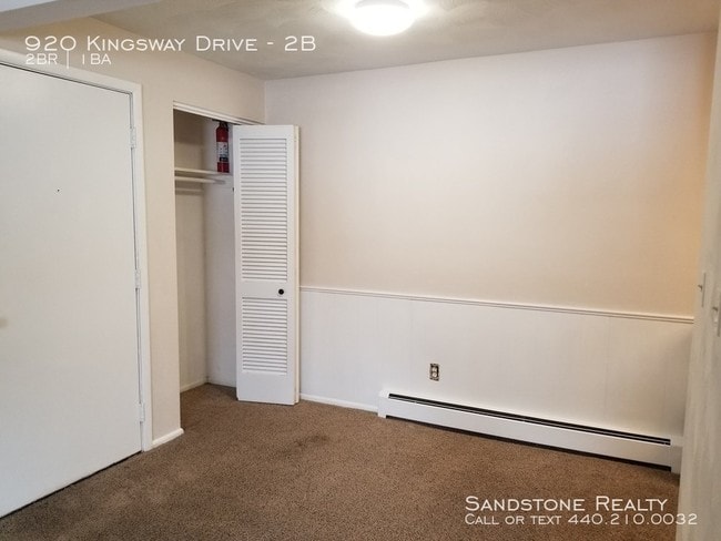 Building Photo - 2 Bedroom Apartment--All Electric