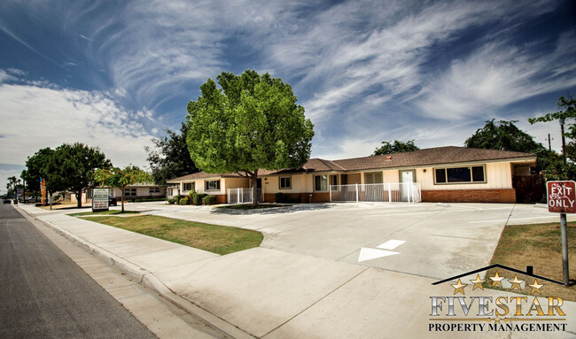 Building Photo - 2240 Ming Ave
