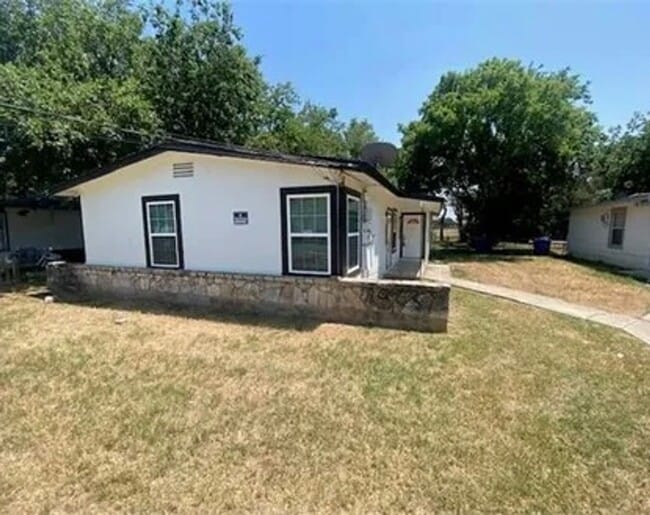 Photo - 3038 Weir Ave Apartment