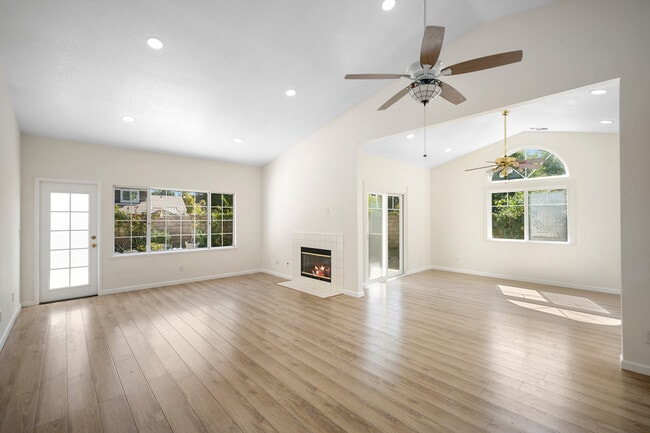Building Photo - 27031 Benton Ct