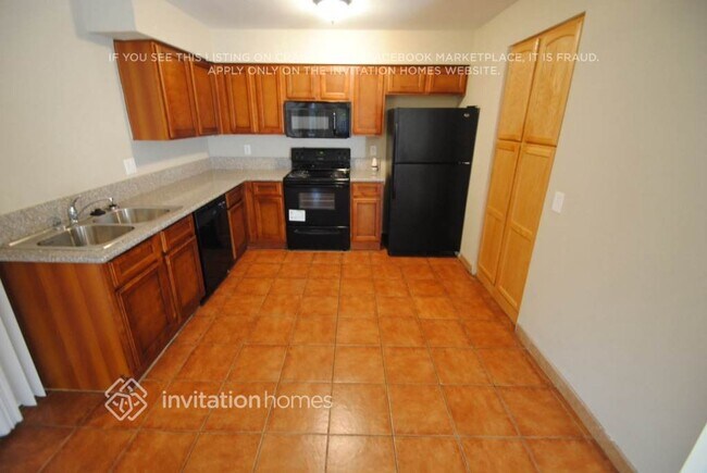 Foto del edificio - 6055 S 42nd St