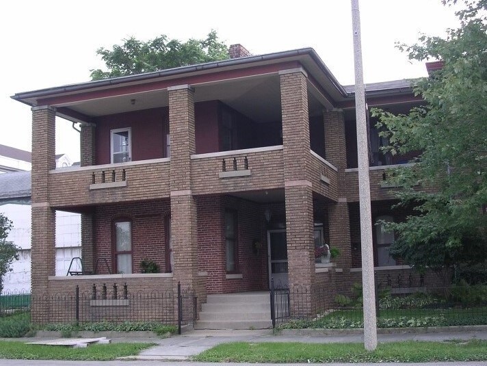 Primary Photo - 217 E Washington St