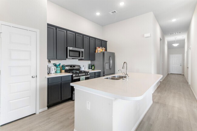 Foto del edificio - 14930 Spg Frst Ln