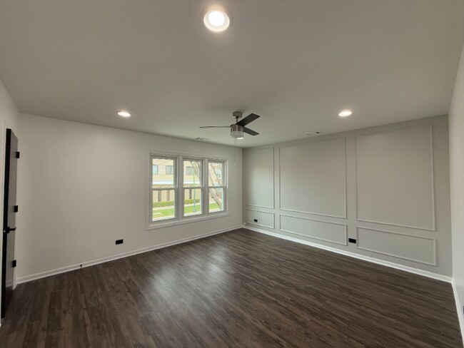 Foto del edificio - 7721 W Addison St