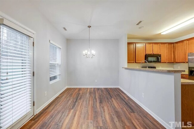 Building Photo - 125 Golden Meadow Ct