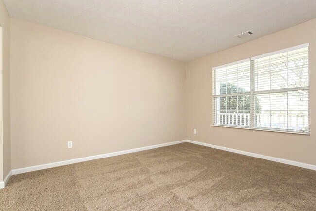 Building Photo - 1240 Chris Lake Dr