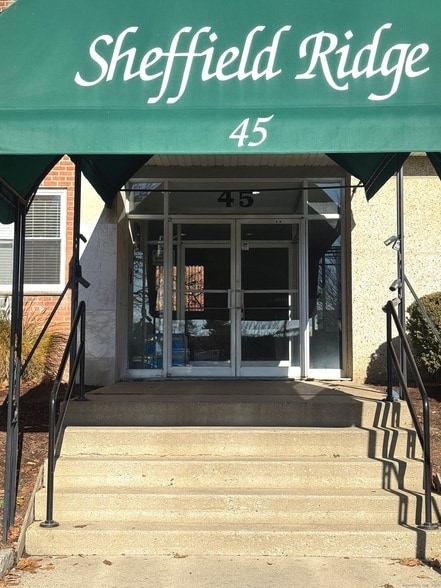 Photo - 45 Maple St House