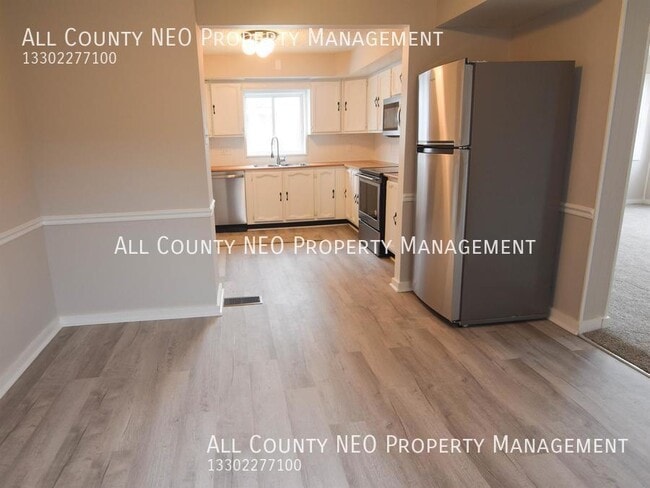 Building Photo - Newly Renovated 4 bed, 2 bath, Barberton