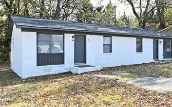 Building Photo - 405 Old Buncombe Rd