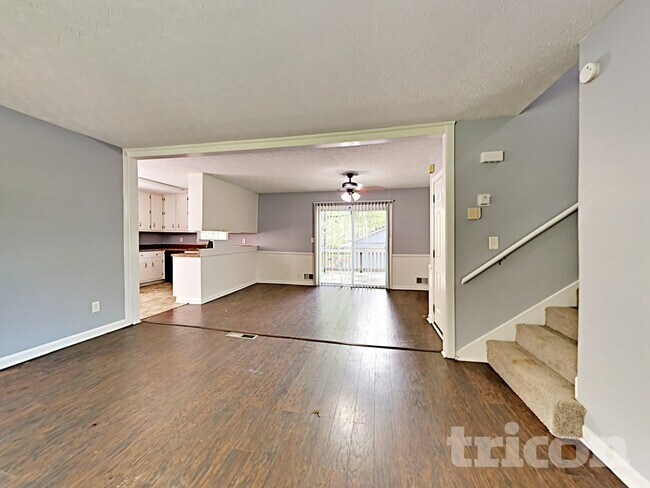 Foto del edificio - 887 Sheppard Way