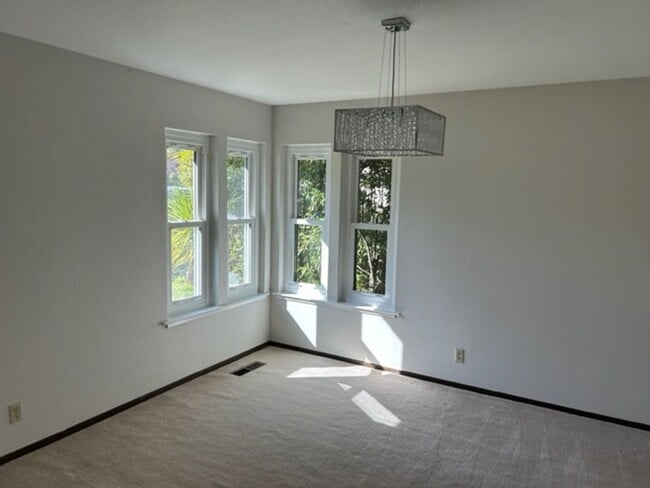 Building Photo - G4 | (CHP) 955-957 Palm Ave