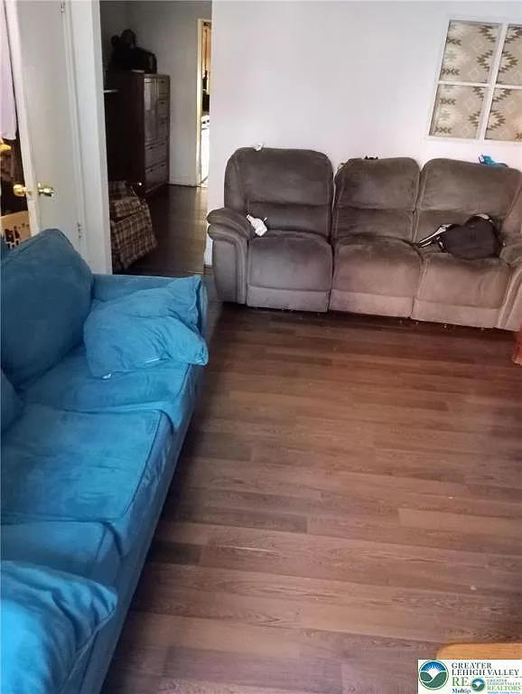 Building Photo - 406 N 2nd St