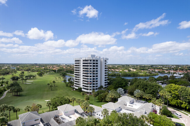 Building Photo - Southport One Condo