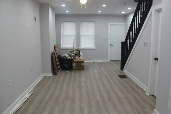 Foto del edificio - 3355 Argyle St