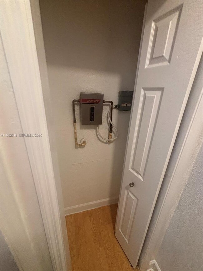 Building Photo - 300 SW 4th Ct