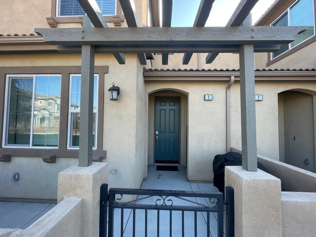 Building Photo - 15976 Lasselle St