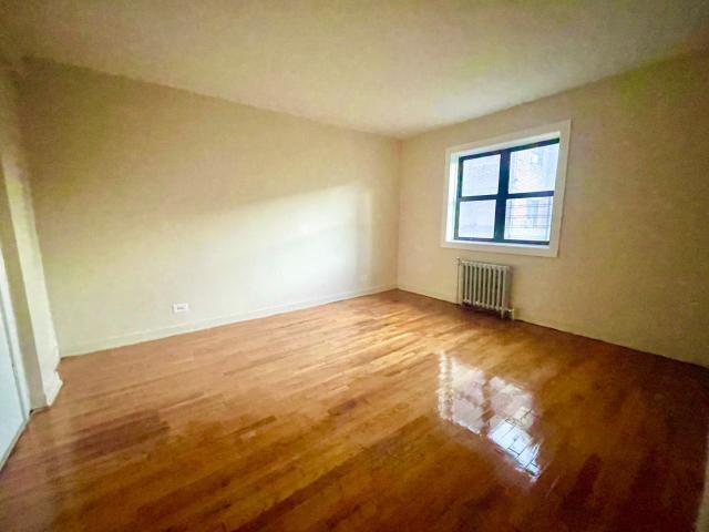 Foto del edificio - 1 bedroom in BRONX NY 10469