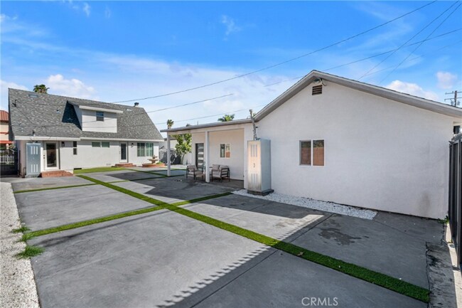 Foto del edificio - 6261 Homewood Ave