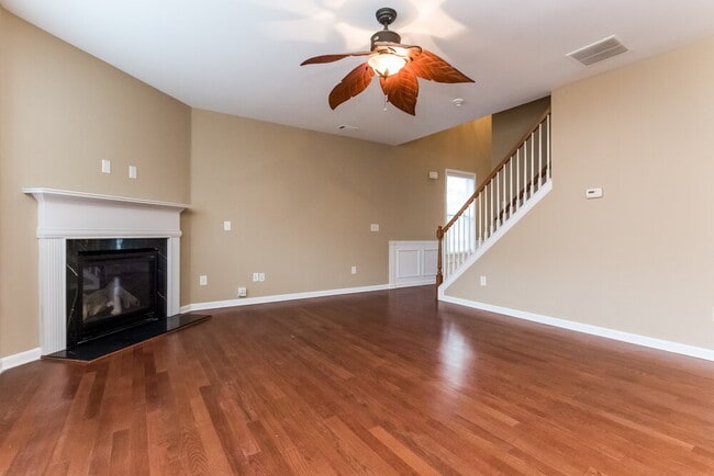 Building Photo - 234 Cavendar Way