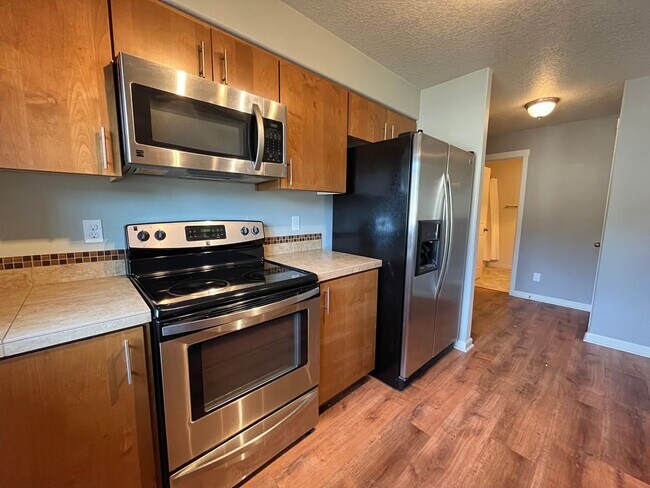 Foto del edificio - Spacious Beaverton 2 Bed 2 Bath Condo - Ga...