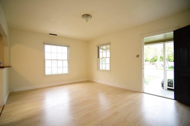 Photo - 99 Norton Ave Townhome