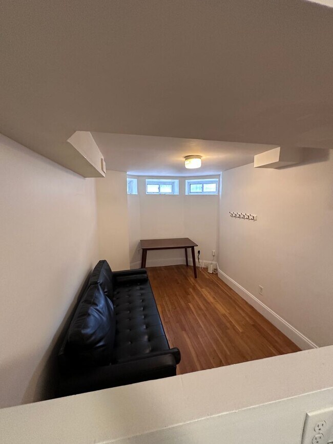 Foto del edificio - Gorgeous renovated studio with great location in Fenway available NOW!!