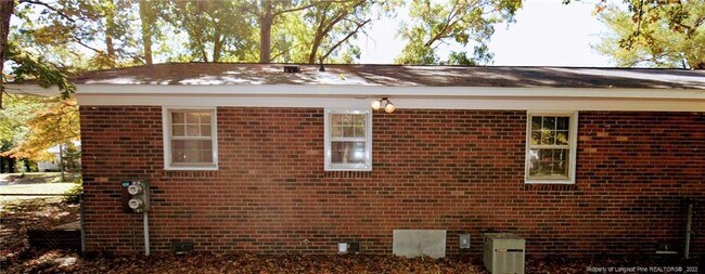 Foto del edificio - 317 Lynn Ave