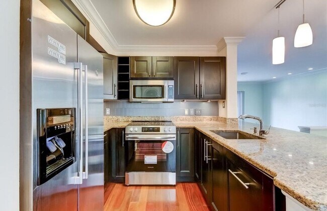 Foto del edificio - 115 112th Ave NE