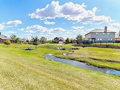 Foto del edificio - 3517 Elm Grove Dr